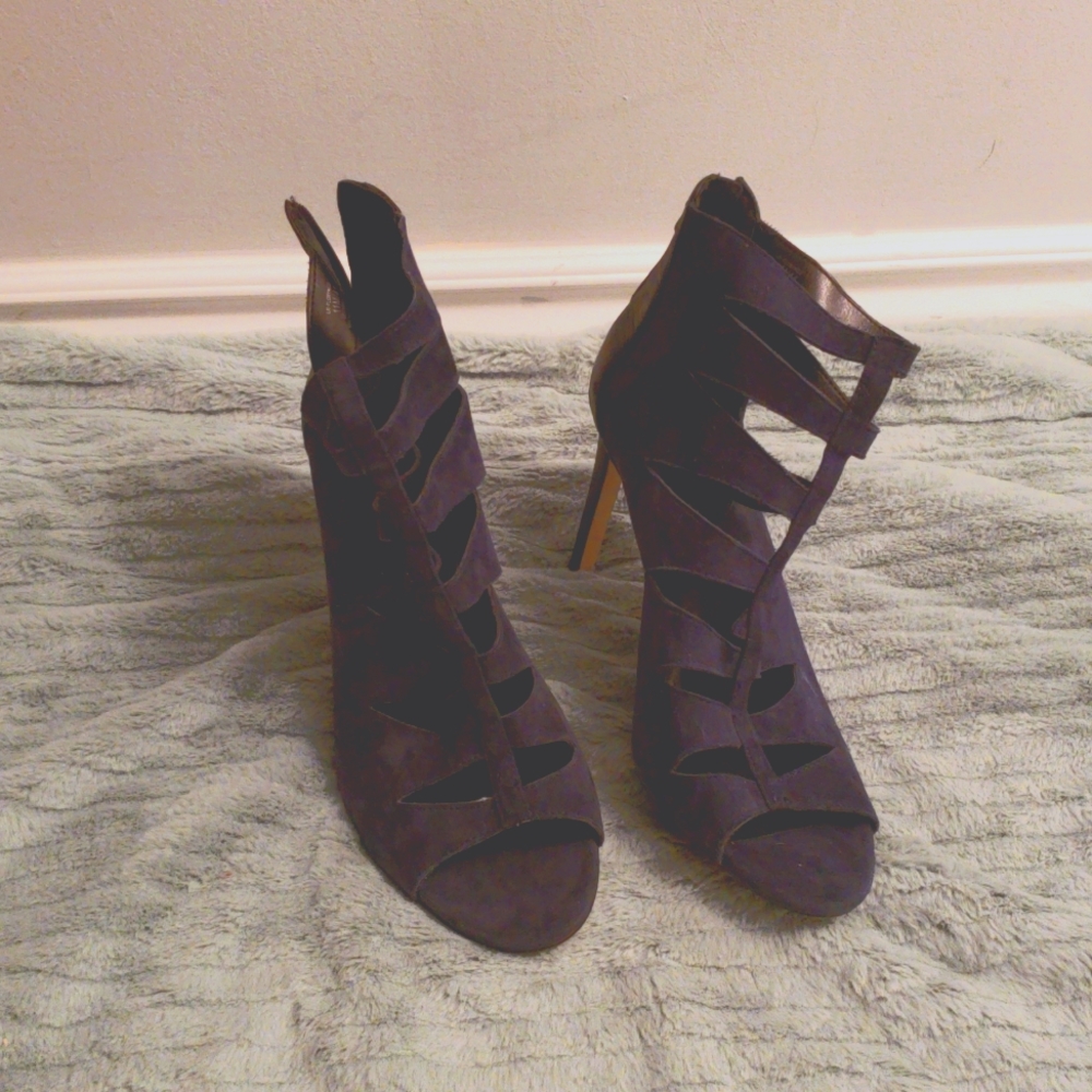Lord and Taylor  424 fifth cut out booties